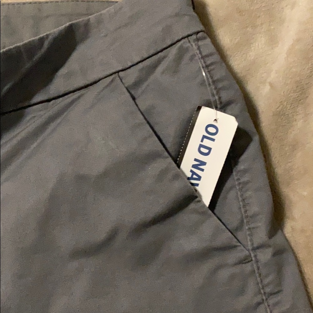 Women’s Shorts - Picture 3 of 6